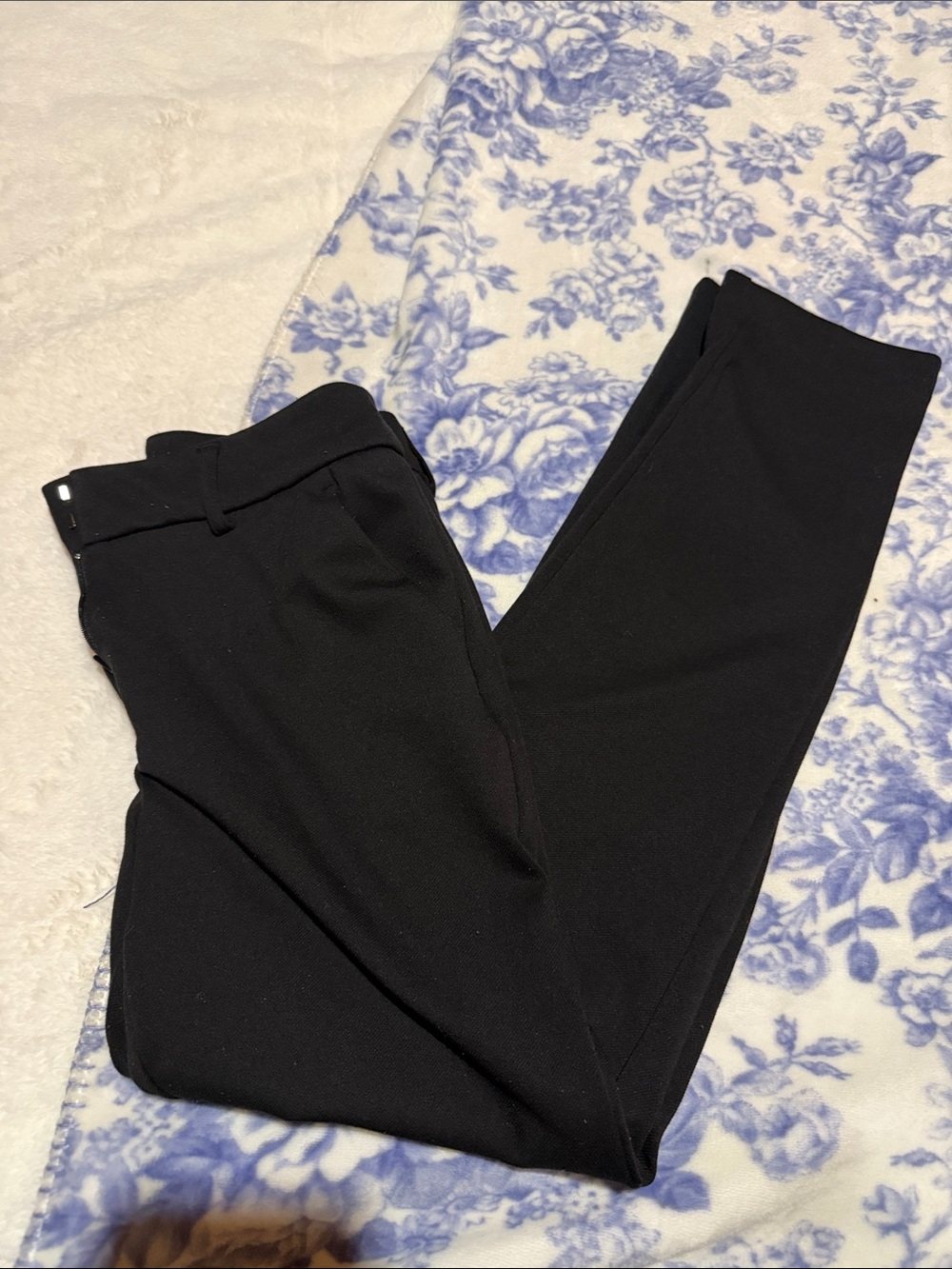 Vera Wang Black Skinny Dress Pants